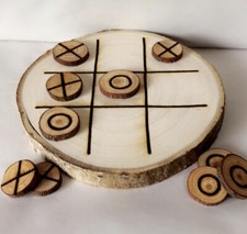15-17cm Log Slice Noughts and