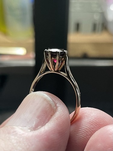 9ct yellow gold vintage - gold, red