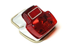 VESPA V90 SOLID CHROME REAR BRAKE LIGHT UNIT WITH BULBS AND GREY RUBBER GASKET