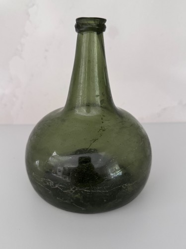 Antique green glass - green, onion
