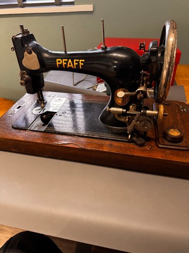 Pfaff sewing machine - sewing,