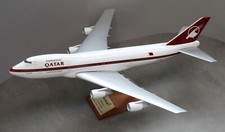 QATAR AIRWAYS BOEING 747 PACMIN TRAVEL AGENT DISPLAY AIRLINE 1/100 SCALE MODEL