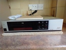 JVC HR-D150EK Video Cassette Recorder VCR VHS & Remote. MINT NO DAMAGE OR DENTS.