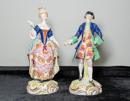 Pair 19th century crown - century,