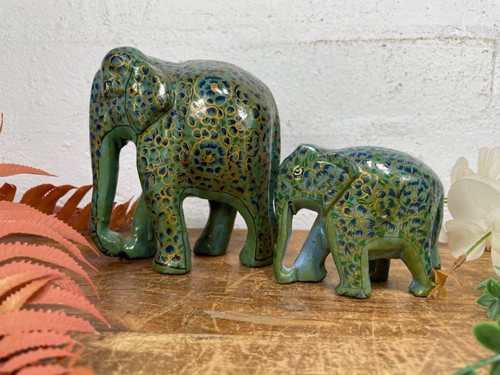 Set family hand carved - set, wooden