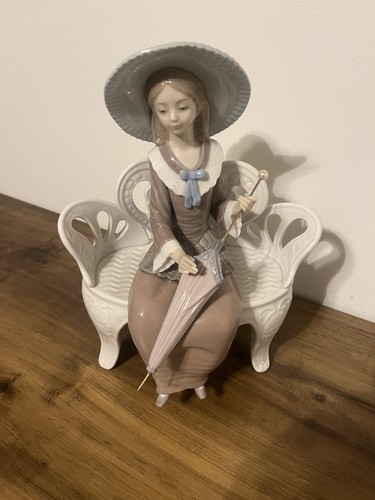 Lladro 1374 waiting the - "waiting, in