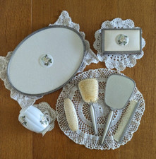 Vintage vanity dresser set - 7 pieces - Regent of London dressing table silver