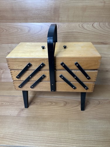 Vintage wooden tier - wooden, 3-tier