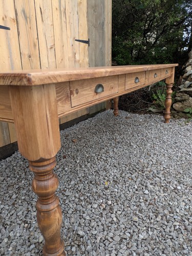 Pine farmhouse table seater - pine,