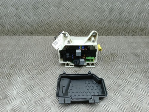 Mercedes class fuse relay - fuse,