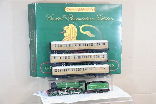 Hornby r2017 manchester united - hornby,