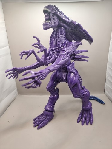 Lanard alien queen - lanard,