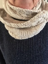 Hand Knitted Wool Cowl Scarf Women’s New