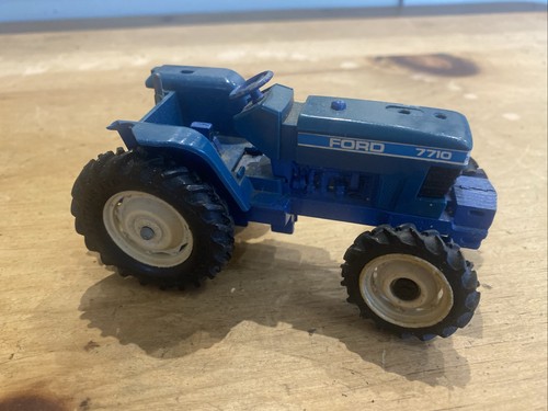 Britains farm scale ford - 1:32,