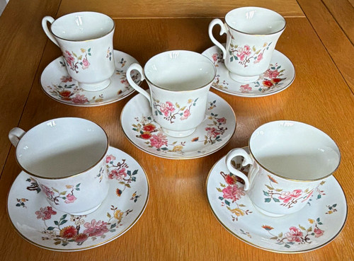 Royal albert bone china - albert,