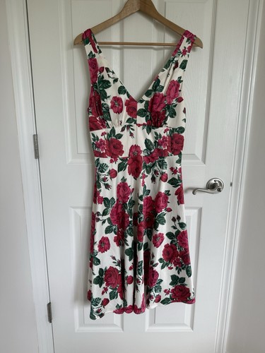 Nwt women bettie - nwt,