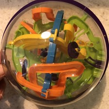 Super Maze Ball by Peers Hardy