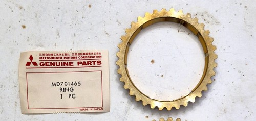 Nos oem mitsubishi md701465 - oem,
