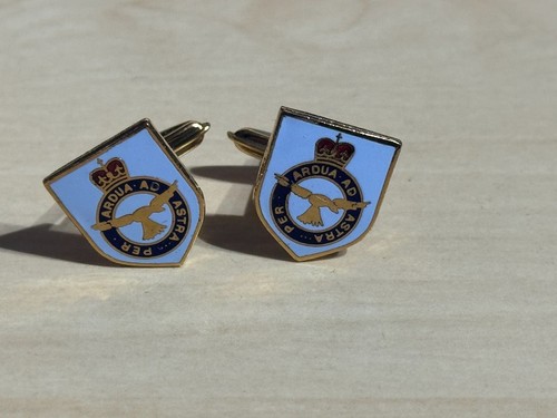 Pair vintage royal - air, force