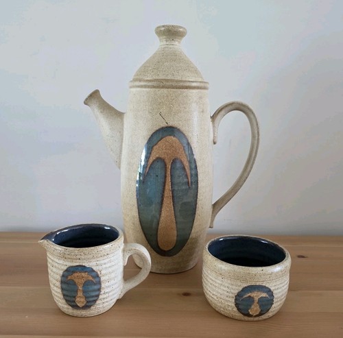 Laugharne pottery wales - laugharne,