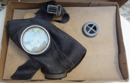 Ww11 german mask box - ww11,