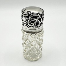 VICTORIAN SCENT BOTTLE STERLING SILVER & GLASS BIRMINGHAM 1897 LEVI & SALAMAN