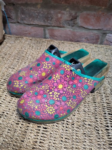 Flower wooden clogs - flower,