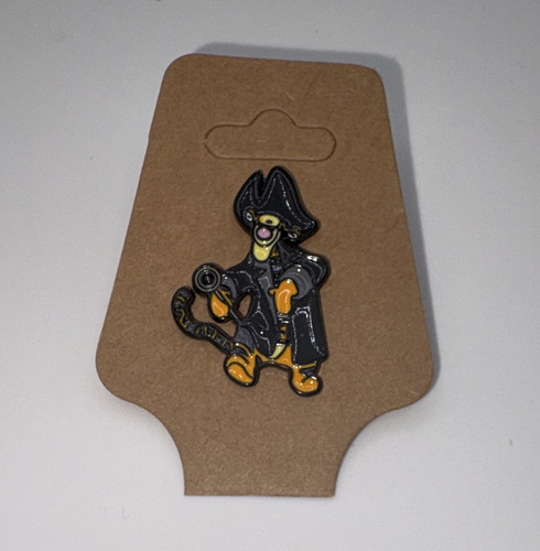 Pirate character enamel - pirate,