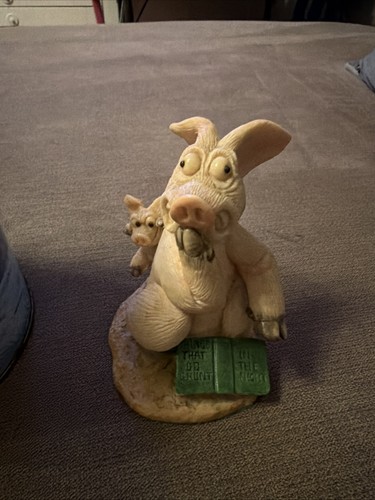 Piggin scared pig ornament - scared,