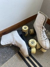 White Retro sovereign Roller Skates Size 7
