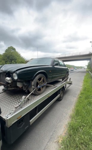 Breaking jaguar xjr - breaking,