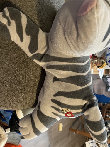 Pound purries striped gray - striped,