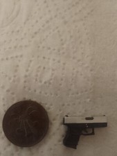 Toy Miniature Pistol 1/6 Scale I think Hot Toys Avengers Black Widow