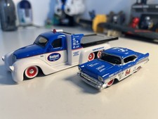 Maisto All Star Elite Transport Chevrolet COR Flatbed With 1957 Chevrolet BelAir