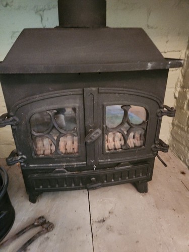 Wood burning multi fuel stove - ,