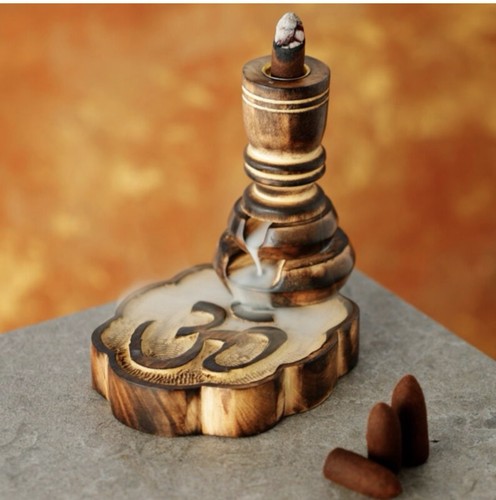 Carved mango wood - om,