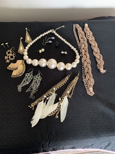 Various bling jewelry - various,
