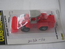 Boley HO #185-203216 Skip Loader - red/silver