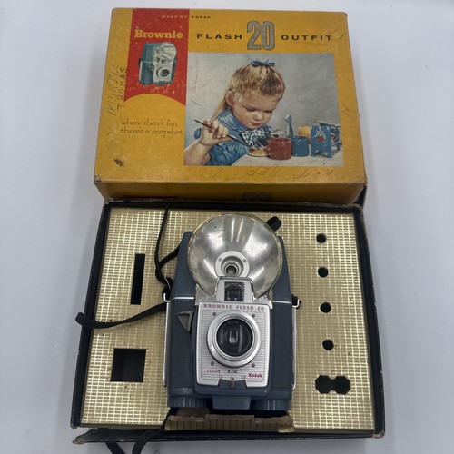 Vintage kodak brownie flash - vintage,