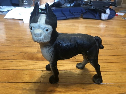 Left facing boston terrier - left-facing,