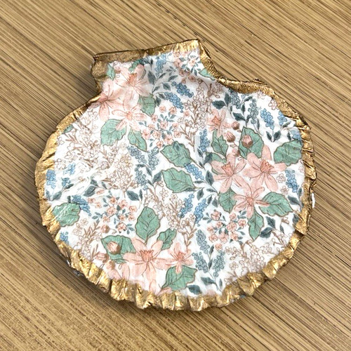 Natural unpolished scallop - natural,