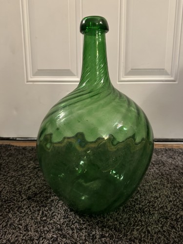Large green glass wine - large,