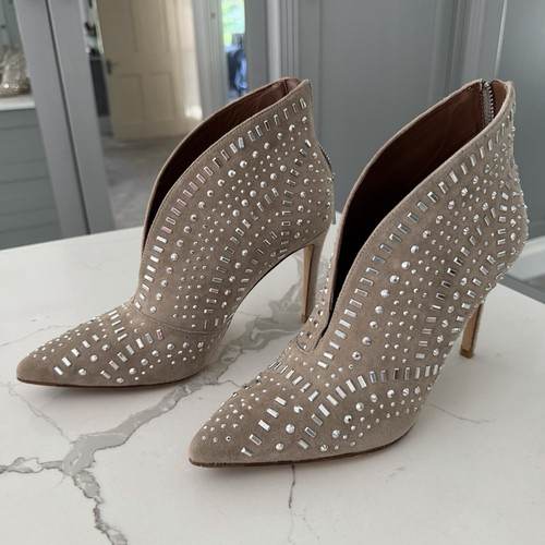 Donald pliner beige ankle - j,