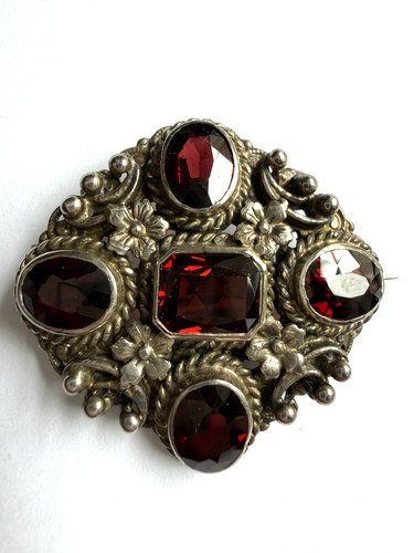 Vintage silver with faceted - with,