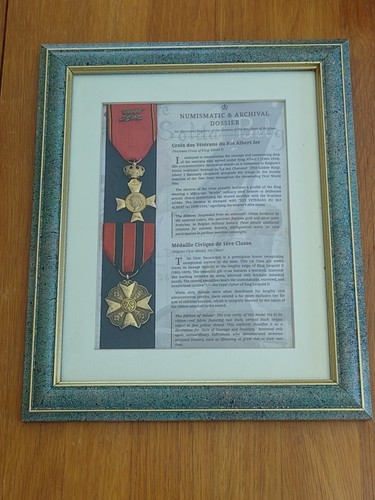 Framed belgian medals king - medals:,