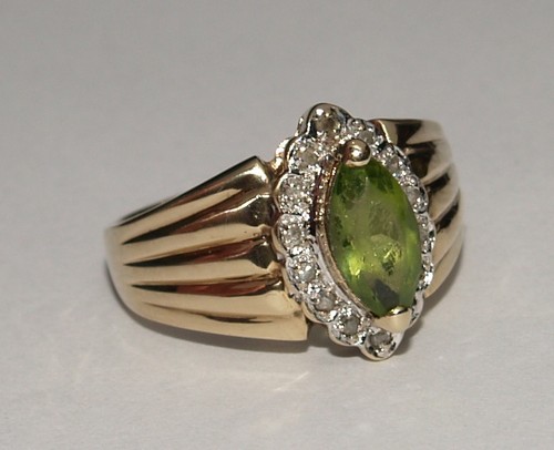 9ct yellow gold - yellow,