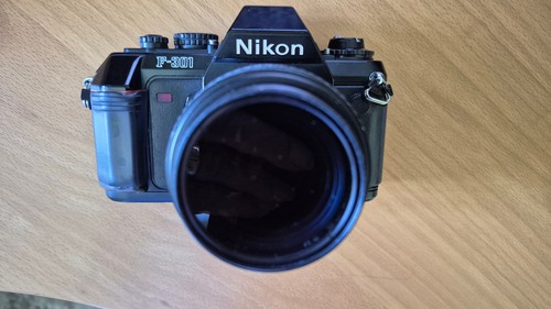 Nikon 301 slr 35mm film - nikon,