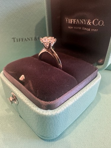 40k tiffany round diamond - tiffany,