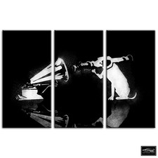 HMV Dog   Banksy Hi Res BOX