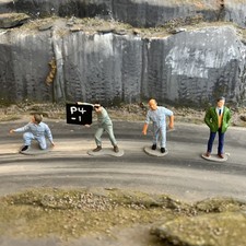 Painted Race Crew - Grey - 1/32 Scale - Scalextric Carrera Ninco Scenery